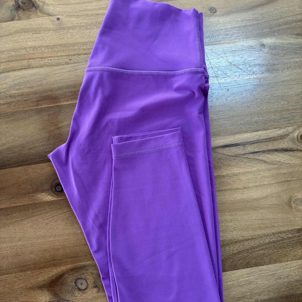 Lululemon Wunder Train Leggings 28" - Magenta - Picture 4 of 4